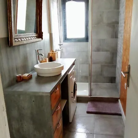 Appartement T3 En Rez De Sur Les Hauteurs D'ajaccio