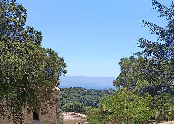 T3 En Rez De Sur Les Hauteurs D'ajaccio * Ajaccio (Corsica)